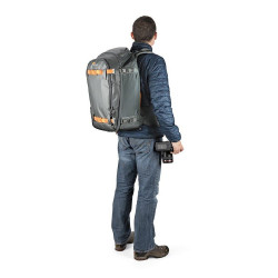 Lowepro Whistler BP 450 AW II